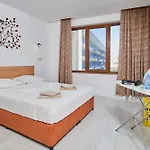 Apartamento радина